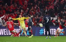 欧冠联赛战术分析：曼联攻防策略