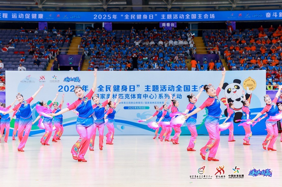 19投硬砸40分！广东迎来“加强版杜润旺”，这可是杜锋的锋线答案