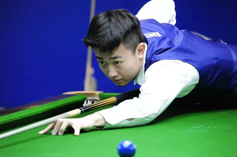 都聚焦于即 都聚焦于即